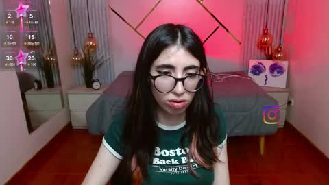 Snapshot of lena_roses chatting on May 12, 2026, 5:21 pm Lena online show from May 12, 2026, 5:21 pm