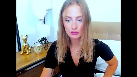 Snapshot of lena_sexi chatting on September 12, 2025, 7:36 pm lena_sexi online show from September 12, 2025, 7:36 pm