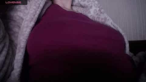 lenagolden online show from April 11, 2026, 10:47 pm