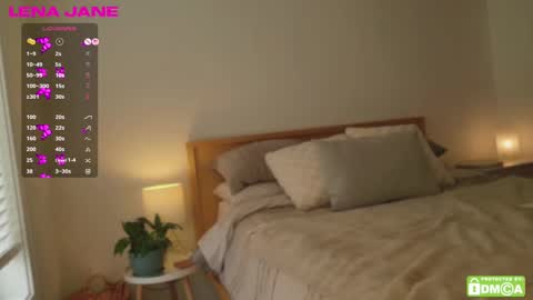 Snapshot of lenajane_xx chatting on October 8, 2025, 5:10 pm lenajane_xx online show from October 8, 2025, 5:10 pm