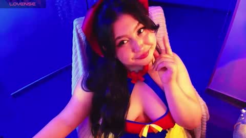 Snapshot of lenasweetx chatting on February 9, 2026, 9:41 pm Lenna Kang online show from February 9, 2026, 9:41 pm