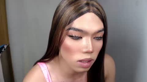 lena online show from September 19, 2025, 1:51 am