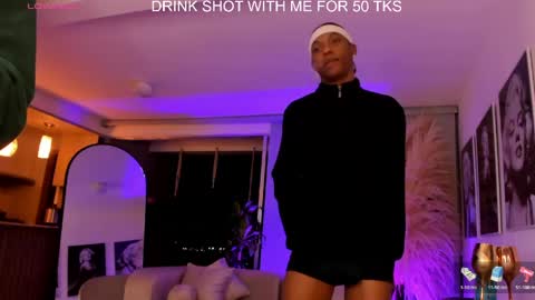Lenner INDEPENDENT MODEL online show from May 22, 2026, 1:24 am
