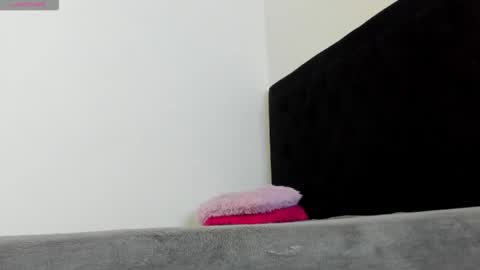 leo183877 online show from March 9, 2026, 5:39 pm