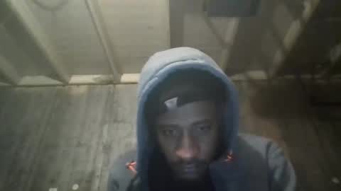 leo199984 online show from March 10, 2025, 2:28 am