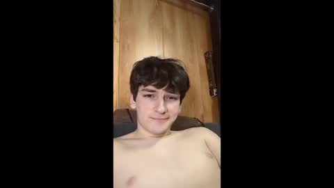 leo_cutie online show from December 13, 2025, 7:42 pm