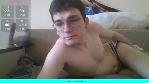 leo_cutie online show from March 5, 2026, 7:04 am