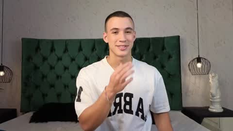 leo online show from December 10, 2024, 1:22 am