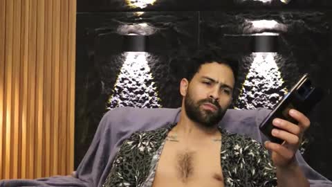 Leo  Diaz online show from March 7, 2026, 2:08 am