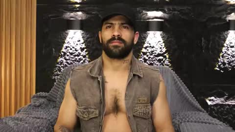 Leo  Diaz online show from March 15, 2026, 2:28 am