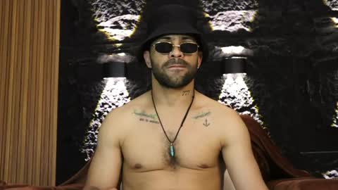 Leo  Diaz online show from May 15, 2026, 11:56 pm