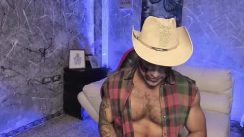 Leo independent model online show from November 3, 2025, 12:35 am