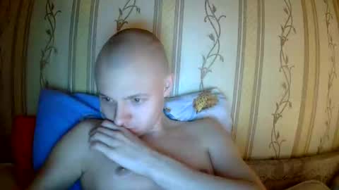 Snapshot of leo_timm chatting on May 13, 2026, 10:17 pm leo_timm online show from May 13, 2026, 10:17 pm