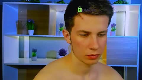 leo_valor online show from March 10, 2026, 8:14 pm