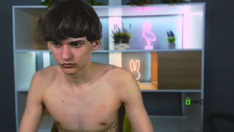 leo_valor online show from March 24, 2026, 8:03 pm