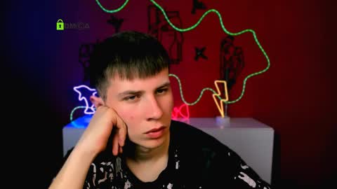 leo_valor online show from April 14, 2026, 6:58 pm