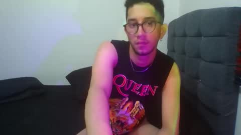 Snapshot of leoh_hades chatting on October 17, 2025, 2:48 am Leoh online show from October 17, 2025, 2:48 am