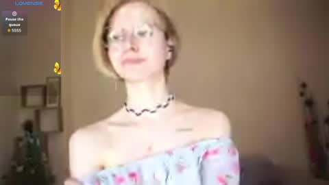 Hello Im Roxy Im just starting my journey here so lets get acquainted online show from April 11, 2026, 7:29 pm