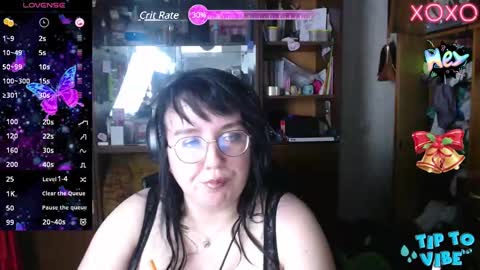 Leona Harrison online show from December 2, 2024, 7:49 pm