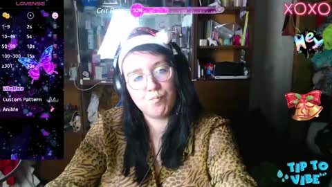 Leona Harrison online show from December 22, 2024, 3:22 pm