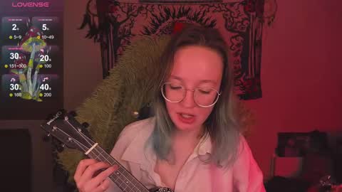 leona online show from December 1, 2024, 10:10 pm