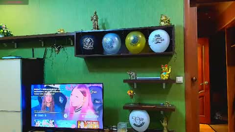 Snapshot of leona_tracie chatting on February 27, 2026, 11:38 pm Leona tracie online show from February 27, 2026, 11:38 pm