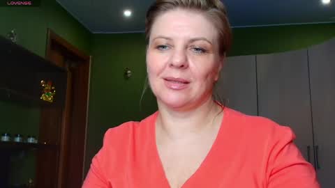 Leona tracie online show from May 16, 2026, 8:33 am