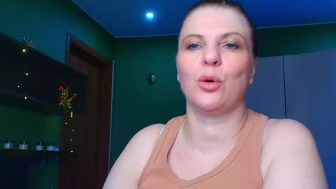 Leona tracie online show from May 23, 2026, 3:27 pm