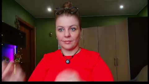 Leona tracie online show from July 2, 2026, 6:47 pm