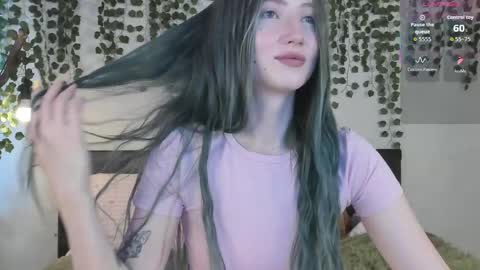 Leona online show from June 6, 2026, 4:50 am