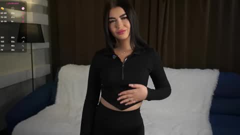 Mila online show from November 26, 2025, 1:06 am