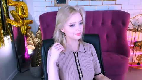 leonastone online show from October 16, 2025, 5:03 pm