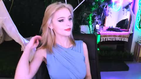 leonastone online show from November 28, 2025, 6:10 pm