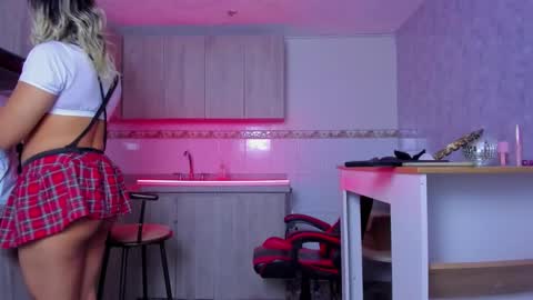 Tom Rider online show from February 2, 2026, 8:18 pm