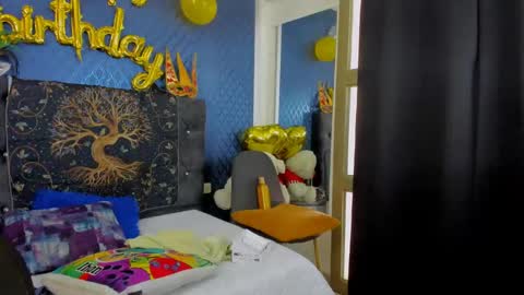 Len online show from February 19, 2025, 9:03 pm