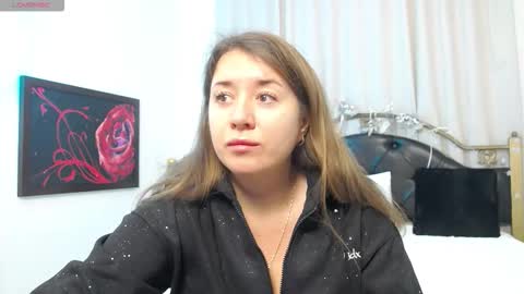 Snapshot of leone_noire chatting on December 23, 2025, 7:50 am Leone Noir online show from December 23, 2025, 7:50 am