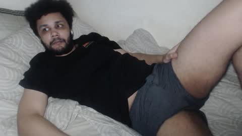 Snapshot of leonevans33 chatting on February 1, 2026, 9:57 pm LSE online show from February 1, 2026, 9:57 pm