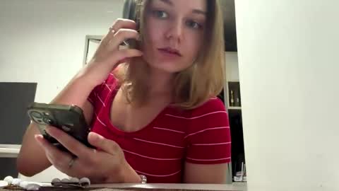 Reily online show from June 1, 2026, 8:10 pm