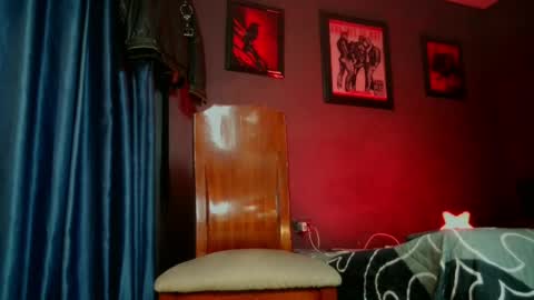 Snapshot of leonnardojaramillo chatting on May 14, 2026, 1:45 am Lenardo jaramillo online show from May 14, 2026, 1:45 am
