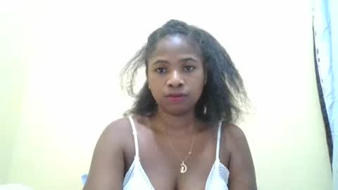 leonnetta online show from April 15, 2026, 8:31 pm