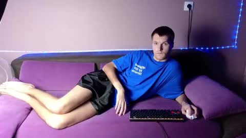 Leon online show from January 11, 2025, 8:43 am