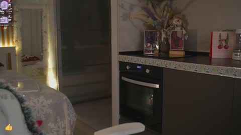 Leora online show from January 9, 2026, 5:26 pm