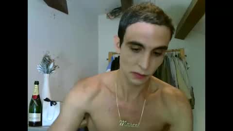 Snapshot of lepetitmarcel chatting on October 19, 2025, 11:44 am Marcel online show from October 19, 2025, 11:44 am