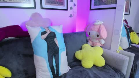 Kat online show from March 30, 2026, 1:28 am