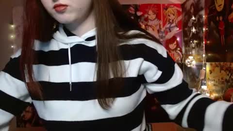 little secret online show from December 22, 2025, 7:33 pm