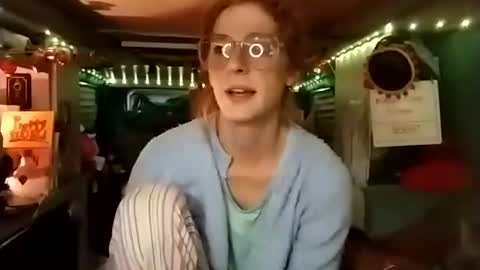 LesleyGumGrass- The Boring Trans girl online show from November 21, 2025, 1:21 pm