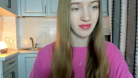 Snapshot of leslie_my_lovee chatting on November 28, 2025, 5:21 am LESLIE online show from November 28, 2025, 5:21 am