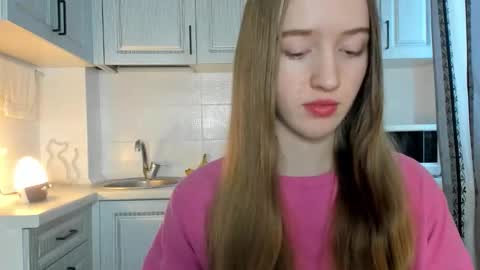 Snapshot of leslie_my_lovee chatting on November 30, 2025, 8:40 am LESLIE online show from November 30, 2025, 8:40 am