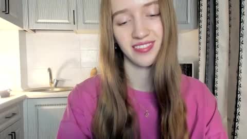 Snapshot of leslie_my_lovee chatting on December 19, 2025, 4:47 pm LESLIE online show from December 19, 2025, 4:47 pm