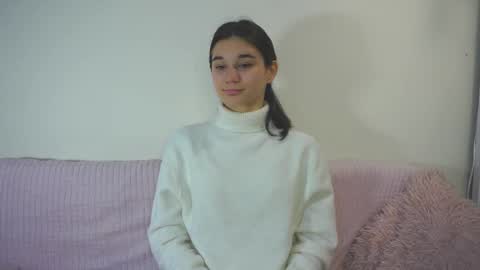Naomi online show from October 21, 2025, 8:20 pm